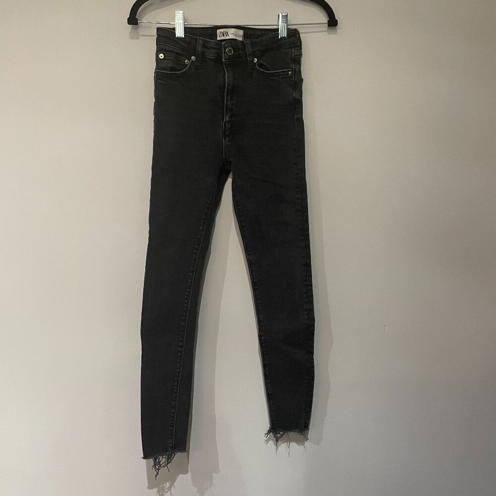 Zara Black Skinny Jeans with Raw Hem